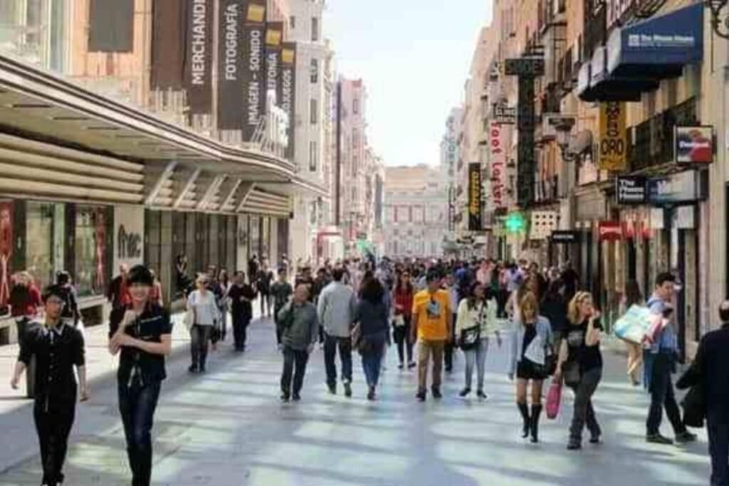 מדריד Picasso Callao Wifi Free - Temporada Rental Workers & Stud מראה חיצוני תמונה
